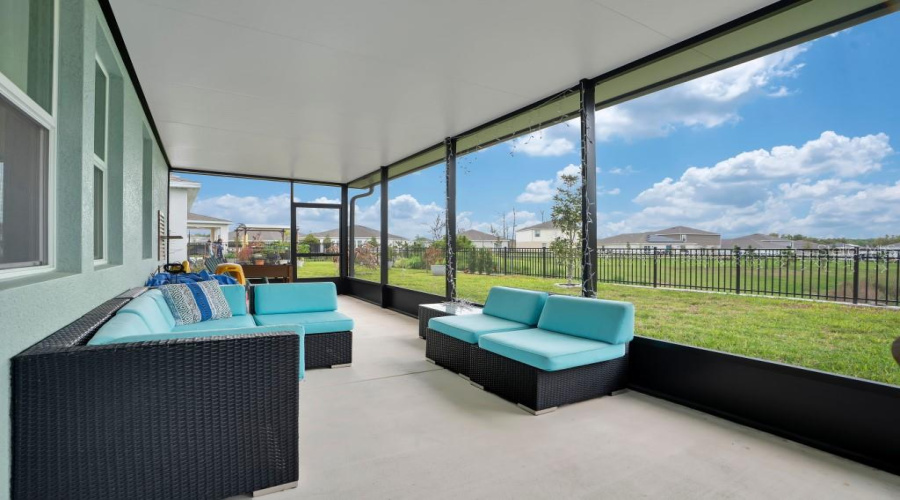 DAVENPORT, Florida 33837, 5 Bedrooms Bedrooms, ,3 BathroomsBathrooms,Residential,For Sale,DAGENHAM,0,MFRTB8491445