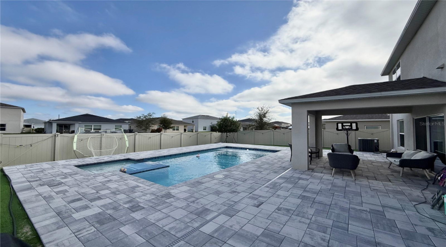 DAVENPORT, Florida 33897, 5 Bedrooms Bedrooms, ,3 BathroomsBathrooms,Residential,For Sale,TUSCANY,0,MFRS5139756