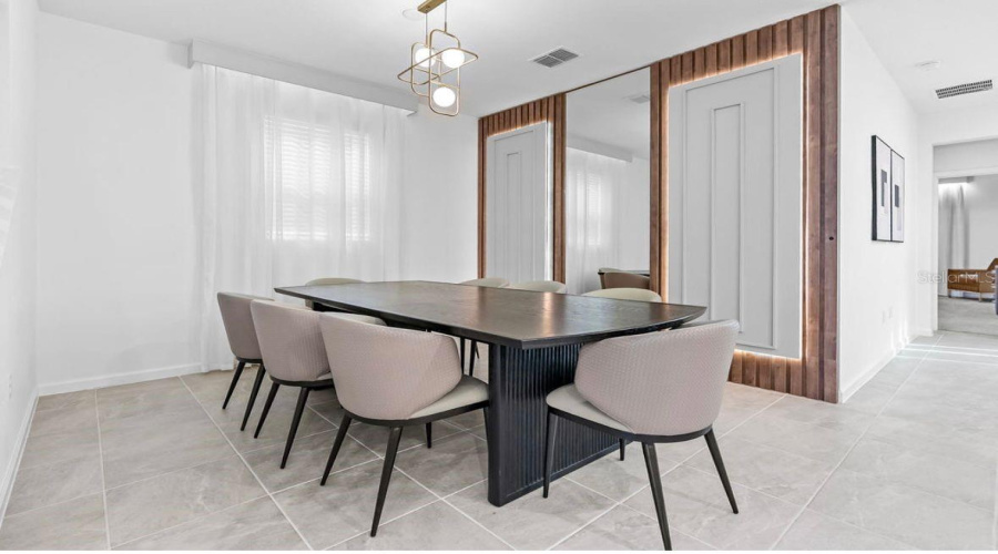 KISSIMMEE, Florida 34747, 7 Bedrooms Bedrooms, ,6 BathroomsBathrooms,Residential,For Sale,DRIFTWOOD,0,MFRO6384481