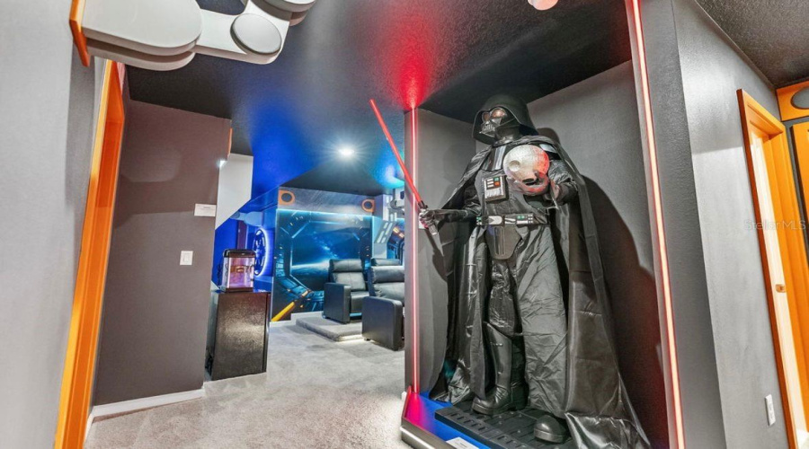 KISSIMMEE, Florida 34747, 7 Bedrooms Bedrooms, ,6 BathroomsBathrooms,Residential,For Sale,DRIFTWOOD,0,MFRO6384481