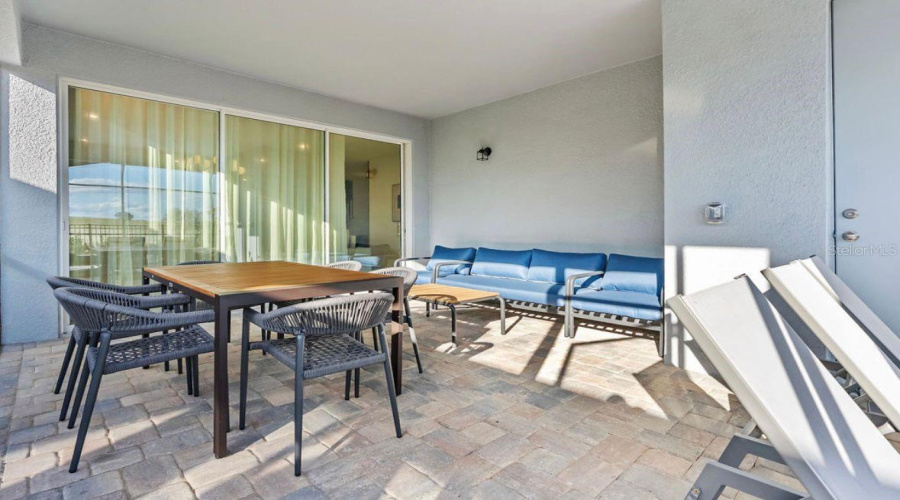 KISSIMMEE, Florida 34747, 7 Bedrooms Bedrooms, ,6 BathroomsBathrooms,Residential,For Sale,DRIFTWOOD,0,MFRO6384481