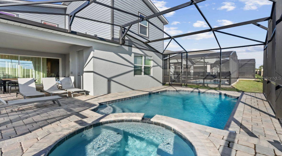 KISSIMMEE, Florida 34747, 7 Bedrooms Bedrooms, ,6 BathroomsBathrooms,Residential,For Sale,DRIFTWOOD,0,MFRO6384481