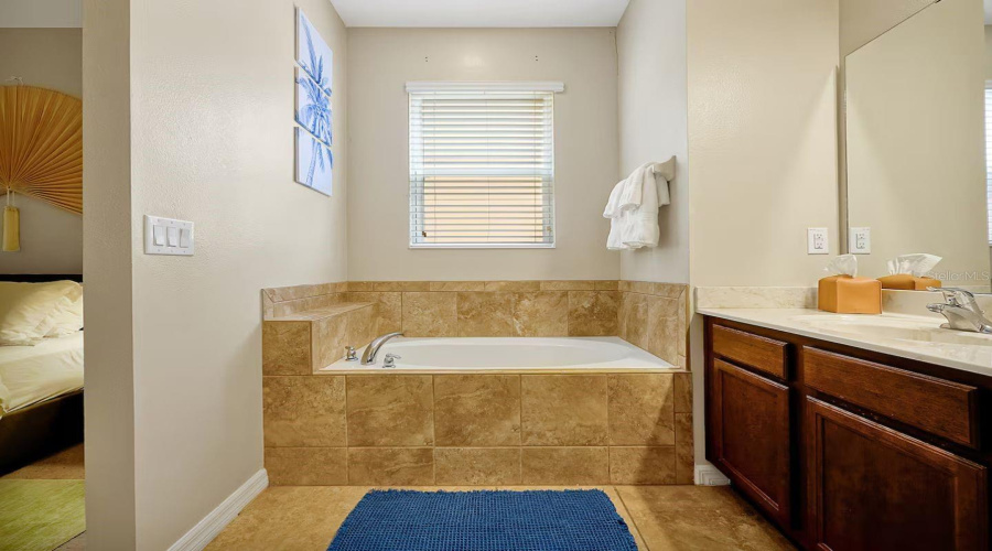 KISSIMMEE, Florida 34746, 5 Bedrooms Bedrooms, ,4 BathroomsBathrooms,Residential,For Sale,SANTOSH,0,MFRO6394749