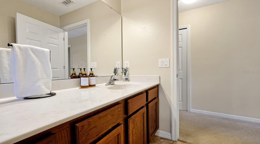 KISSIMMEE, Florida 34746, 5 Bedrooms Bedrooms, ,4 BathroomsBathrooms,Residential,For Sale,SANTOSH,0,MFRO6394749