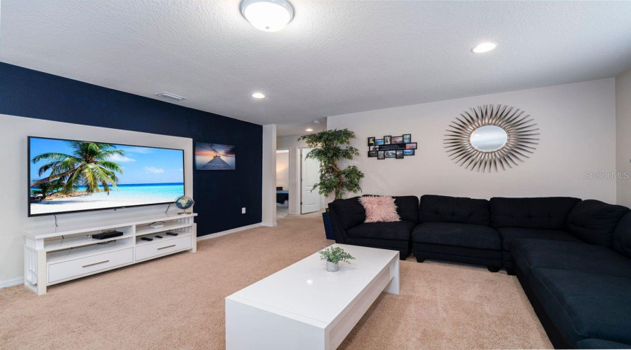 KISSIMMEE, Florida 34747, 6 Bedrooms Bedrooms, ,4 BathroomsBathrooms,Residential,For Sale,LIMA,0,MFRO6393893