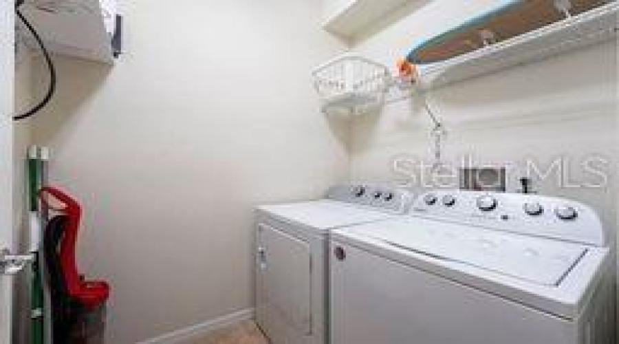 KISSIMMEE, Florida 34747, 6 Bedrooms Bedrooms, ,4 BathroomsBathrooms,Residential,For Sale,LIMA,0,MFRO6393893