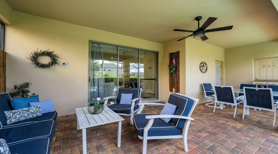 KISSIMMEE, Florida 34747, 6 Bedrooms Bedrooms, ,4 BathroomsBathrooms,Residential,For Sale,LIMA,0,MFRO6393893