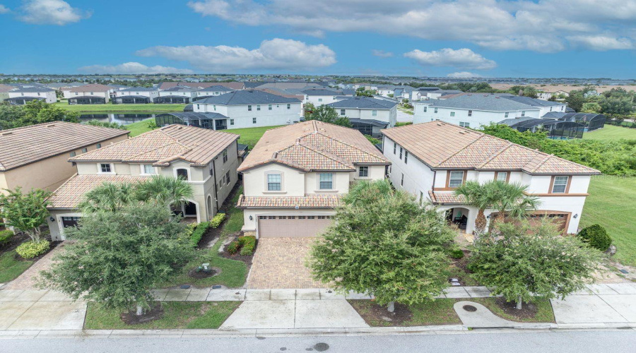 KISSIMMEE, Florida 34747, 6 Bedrooms Bedrooms, ,4 BathroomsBathrooms,Residential,For Sale,LIMA,0,MFRO6393893