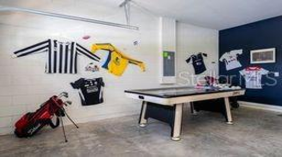 KISSIMMEE, Florida 34747, 6 Bedrooms Bedrooms, ,4 BathroomsBathrooms,Residential,For Sale,LIMA,0,MFRO6393893