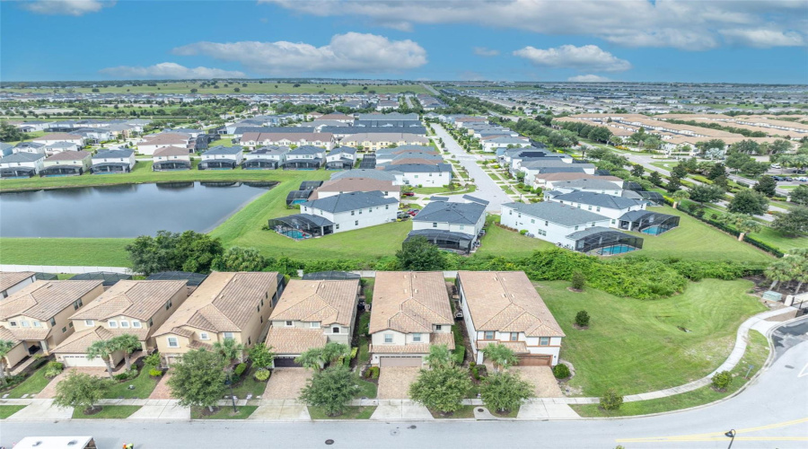 KISSIMMEE, Florida 34747, 6 Bedrooms Bedrooms, ,4 BathroomsBathrooms,Residential,For Sale,LIMA,0,MFRO6393893