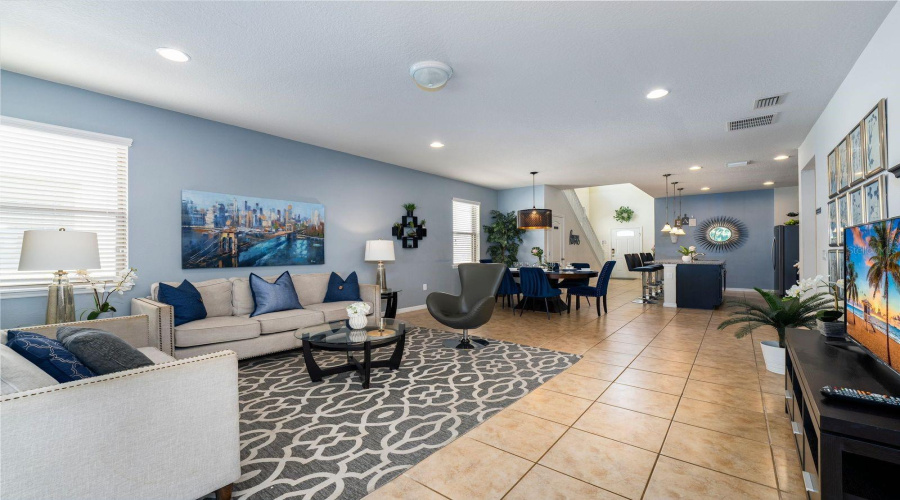 KISSIMMEE, Florida 34747, 6 Bedrooms Bedrooms, ,4 BathroomsBathrooms,Residential,For Sale,LIMA,0,MFRO6393893