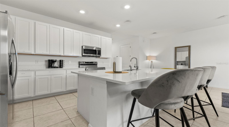 DAVENPORT, Florida 33896, 3 Bedrooms Bedrooms, ,2 BathroomsBathrooms,Residential,For Sale,LONGBOAT,0,MFRS5146757