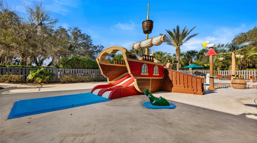 DAVENPORT, Florida 33896, 3 Bedrooms Bedrooms, ,2 BathroomsBathrooms,Residential,For Sale,LONGBOAT,0,MFRS5146757