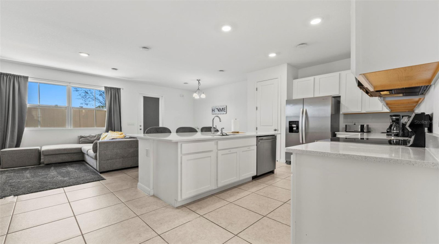 DAVENPORT, Florida 33896, 3 Bedrooms Bedrooms, ,2 BathroomsBathrooms,Residential,For Sale,LONGBOAT,0,MFRS5146757