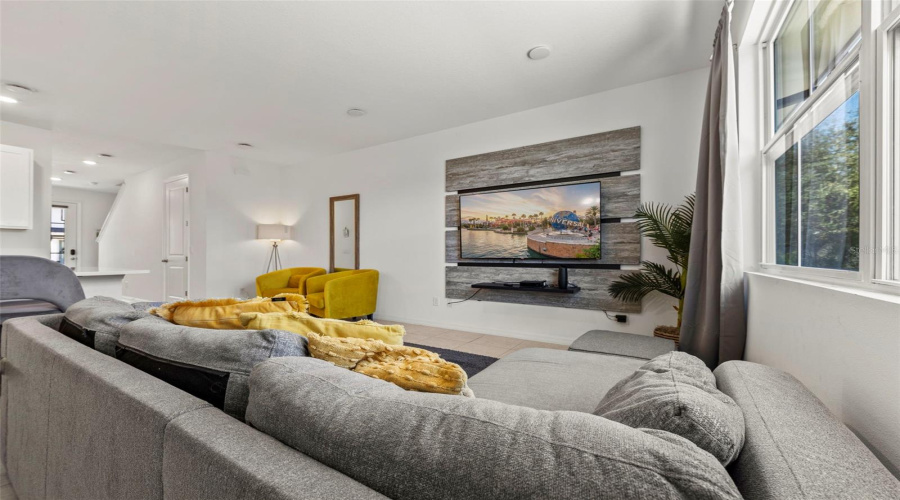 DAVENPORT, Florida 33896, 3 Bedrooms Bedrooms, ,2 BathroomsBathrooms,Residential,For Sale,LONGBOAT,0,MFRS5146757