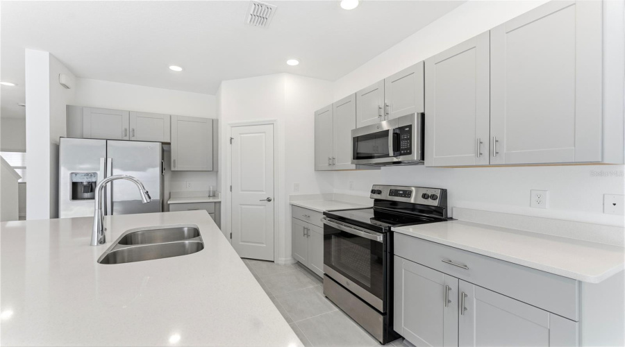 KISSIMMEE, Florida 34746, 3 Bedrooms Bedrooms, ,2 BathroomsBathrooms,Residential,For Sale,ANCHOR BEND,0,MFRO6394862