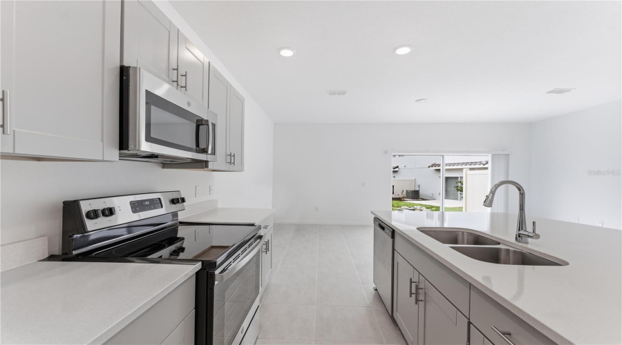 KISSIMMEE, Florida 34746, 3 Bedrooms Bedrooms, ,2 BathroomsBathrooms,Residential,For Sale,ANCHOR BEND,0,MFRO6394862