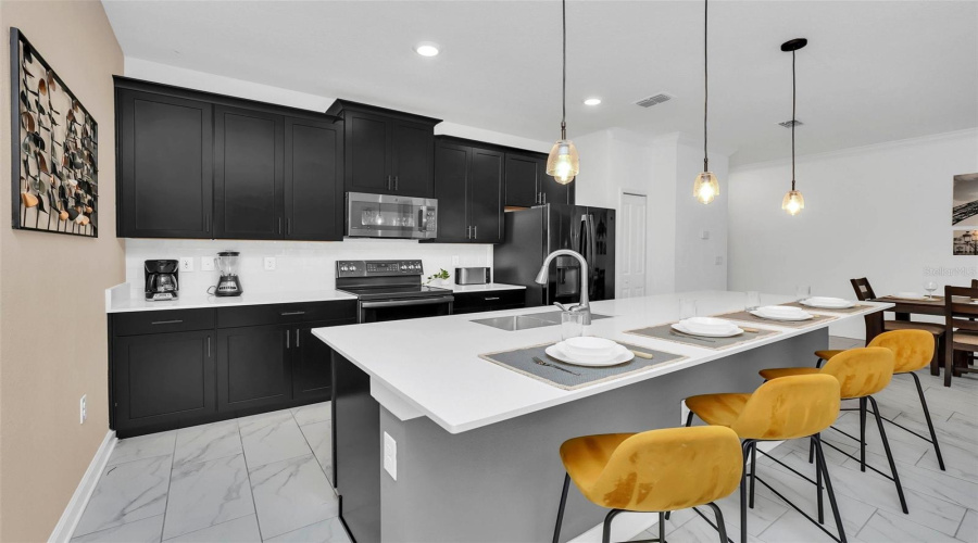 DAVENPORT, Florida 33896, 4 Bedrooms Bedrooms, ,3 BathroomsBathrooms,Residential,For Sale,LEADER,0,MFRTB8492291