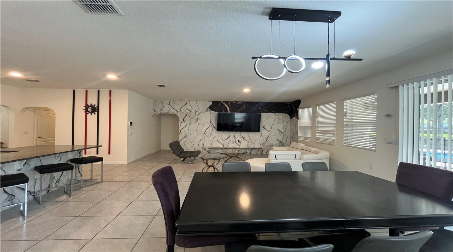 DAVENPORT, Florida 33837, 5 Bedrooms Bedrooms, ,4 BathroomsBathrooms,Residential,For Sale,OAKBOURNE,0,MFRO6394458