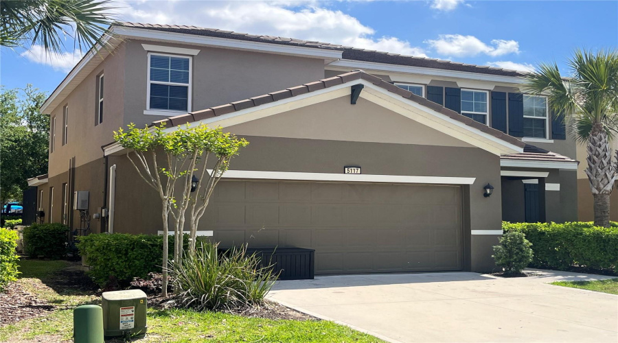 DAVENPORT, Florida 33837, 5 Bedrooms Bedrooms, ,4 BathroomsBathrooms,Residential,For Sale,OAKBOURNE,0,MFRO6394458