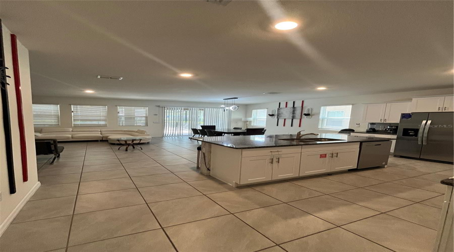 DAVENPORT, Florida 33837, 5 Bedrooms Bedrooms, ,4 BathroomsBathrooms,Residential,For Sale,OAKBOURNE,0,MFRO6394458