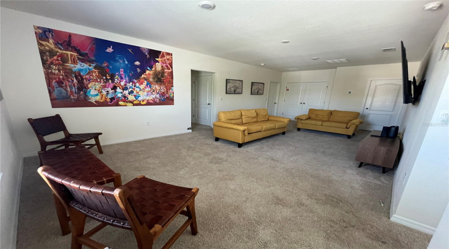 DAVENPORT, Florida 33837, 5 Bedrooms Bedrooms, ,4 BathroomsBathrooms,Residential,For Sale,OAKBOURNE,0,MFRO6394458