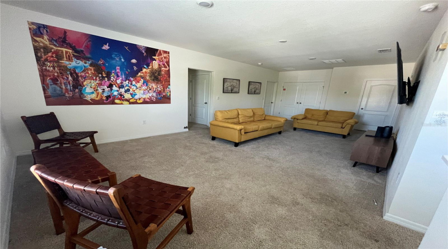 DAVENPORT, Florida 33837, 5 Bedrooms Bedrooms, ,4 BathroomsBathrooms,Residential,For Sale,OAKBOURNE,0,MFRO6394458