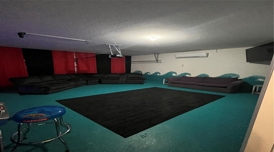 DAVENPORT, Florida 33837, 5 Bedrooms Bedrooms, ,4 BathroomsBathrooms,Residential,For Sale,OAKBOURNE,0,MFRO6394458