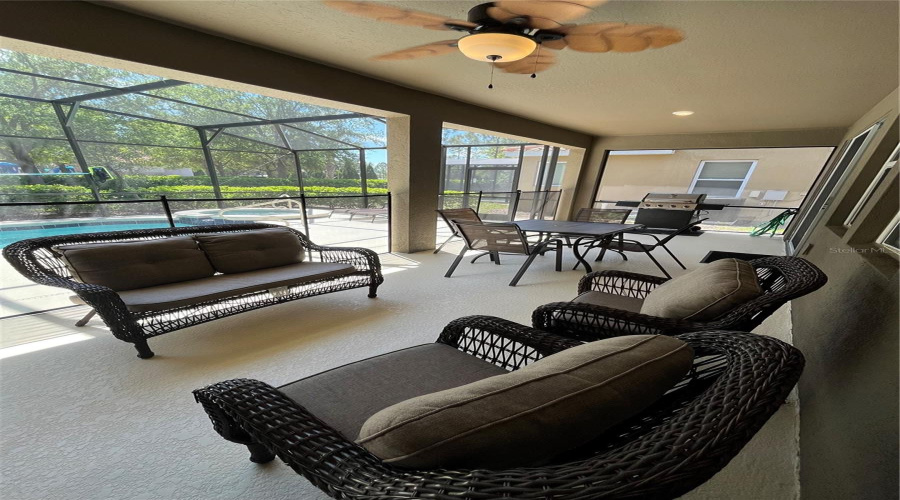 DAVENPORT, Florida 33837, 5 Bedrooms Bedrooms, ,4 BathroomsBathrooms,Residential,For Sale,OAKBOURNE,0,MFRO6394458