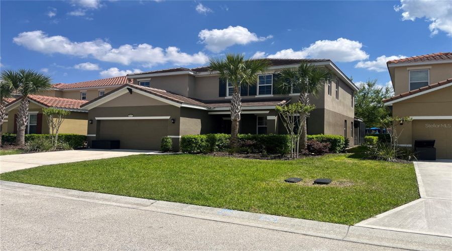 DAVENPORT, Florida 33837, 5 Bedrooms Bedrooms, ,4 BathroomsBathrooms,Residential,For Sale,OAKBOURNE,0,MFRO6394458