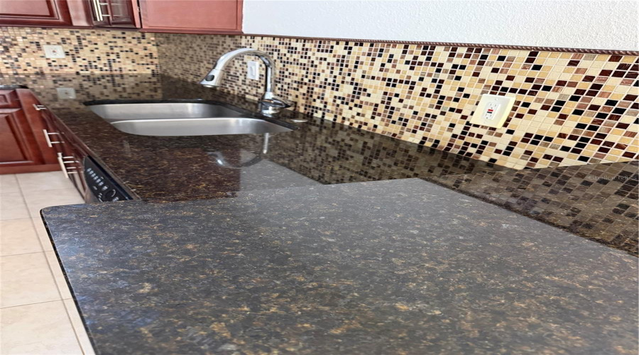 KISSIMMEE, Florida 34746, 3 Bedrooms Bedrooms, ,2 BathroomsBathrooms,Residential,For Sale,CLUB CORTILE,0,MFRO6390196