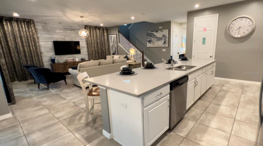 KISSIMMEE, Florida 34747, 7 Bedrooms Bedrooms, ,4 BathroomsBathrooms,Residential,For Sale,AMELIA DOWNS,0,MFRO6390580