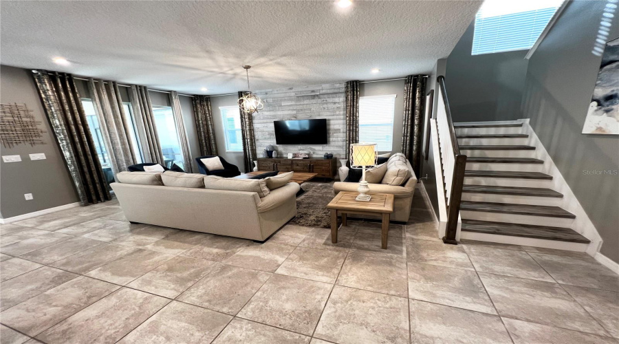 KISSIMMEE, Florida 34747, 7 Bedrooms Bedrooms, ,4 BathroomsBathrooms,Residential,For Sale,AMELIA DOWNS,0,MFRO6390580