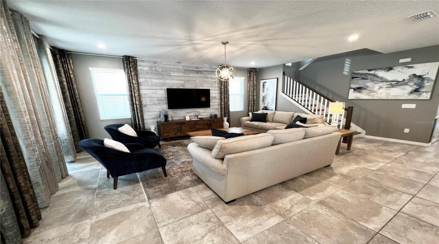 KISSIMMEE, Florida 34747, 7 Bedrooms Bedrooms, ,4 BathroomsBathrooms,Residential,For Sale,AMELIA DOWNS,0,MFRO6390580