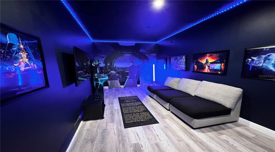 KISSIMMEE, Florida 34747, 7 Bedrooms Bedrooms, ,4 BathroomsBathrooms,Residential,For Sale,AMELIA DOWNS,0,MFRO6390580