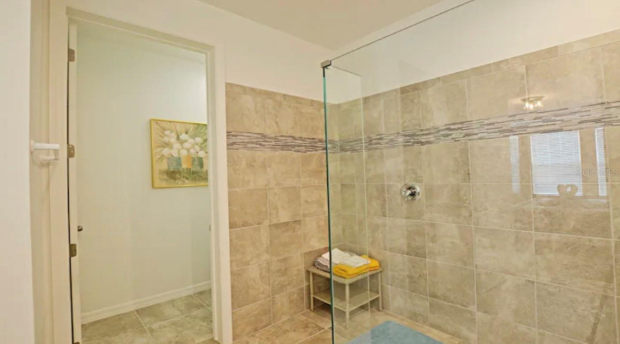 KISSIMMEE, Florida 34747, 7 Bedrooms Bedrooms, ,4 BathroomsBathrooms,Residential,For Sale,AMELIA DOWNS,0,MFRO6390580