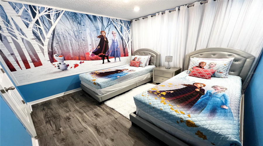 KISSIMMEE, Florida 34747, 7 Bedrooms Bedrooms, ,4 BathroomsBathrooms,Residential,For Sale,AMELIA DOWNS,0,MFRO6390580