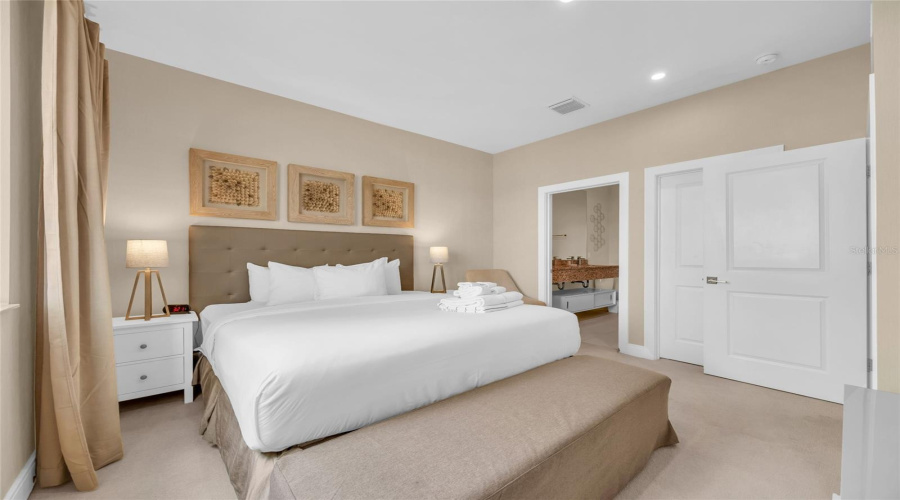 KISSIMMEE, Florida 34747, 4 Bedrooms Bedrooms, ,4 BathroomsBathrooms,Residential,For Sale,BRASILIA,0,MFRO6394706