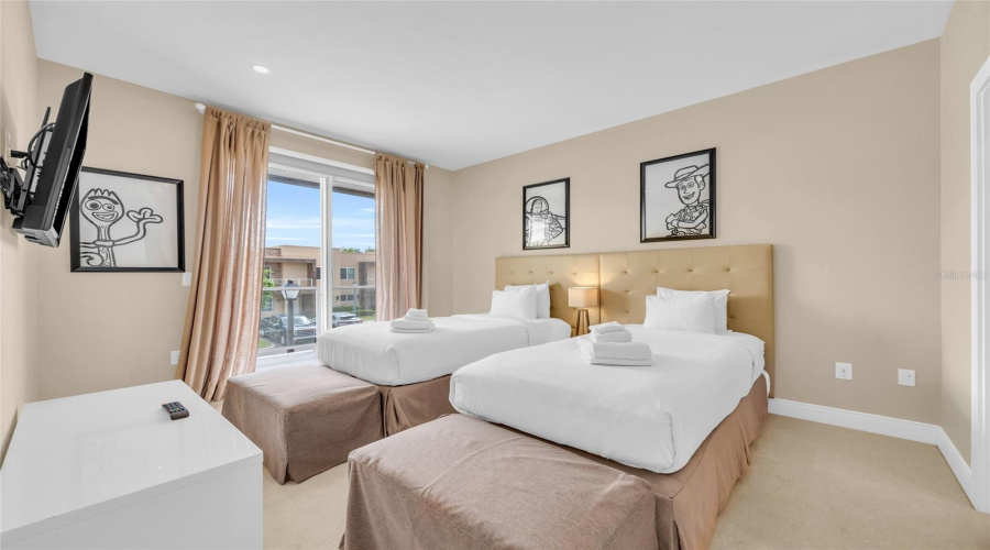 KISSIMMEE, Florida 34747, 4 Bedrooms Bedrooms, ,4 BathroomsBathrooms,Residential,For Sale,BRASILIA,0,MFRO6394706