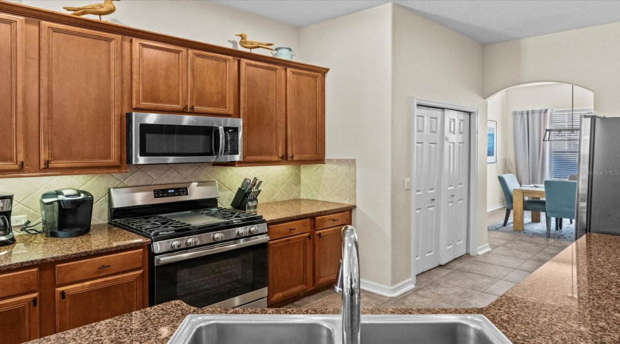 REUNION, Florida 34747, 5 Bedrooms Bedrooms, ,3 BathroomsBathrooms,Residential,For Sale,MOLONA,0,MFRS5146678