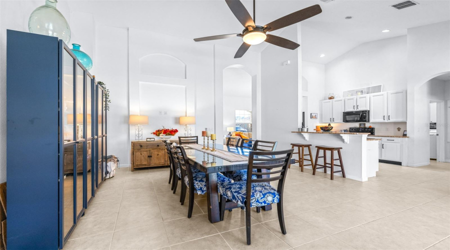 DAVENPORT, Florida 33837, 5 Bedrooms Bedrooms, ,3 BathroomsBathrooms,Residential,For Sale,OAKRISE,0,MFRTB8450220