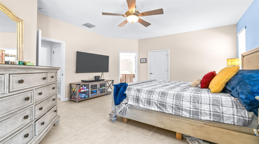 DAVENPORT, Florida 33837, 5 Bedrooms Bedrooms, ,3 BathroomsBathrooms,Residential,For Sale,OAKRISE,0,MFRTB8450220