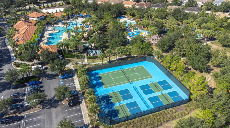 DAVENPORT, Florida 33837, 5 Bedrooms Bedrooms, ,3 BathroomsBathrooms,Residential,For Sale,OAKRISE,0,MFRTB8450220