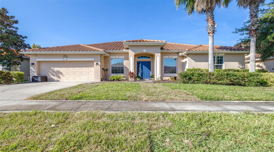 DAVENPORT, Florida 33837, 5 Bedrooms Bedrooms, ,3 BathroomsBathrooms,Residential,For Sale,OAKRISE,0,MFRTB8450220