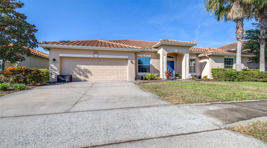 DAVENPORT, Florida 33837, 5 Bedrooms Bedrooms, ,3 BathroomsBathrooms,Residential,For Sale,OAKRISE,0,MFRTB8450220