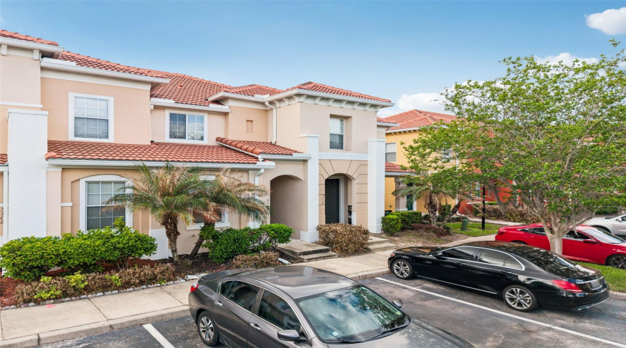 KISSIMMEE, Florida 34746, 3 Bedrooms Bedrooms, ,3 BathroomsBathrooms,Residential,For Sale,DOMINICA,0,MFRS5146885