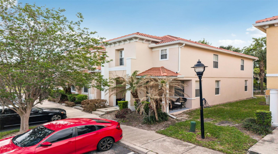 KISSIMMEE, Florida 34746, 3 Bedrooms Bedrooms, ,3 BathroomsBathrooms,Residential,For Sale,DOMINICA,0,MFRS5146885