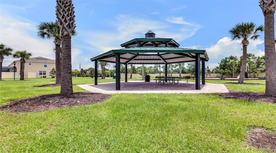 KISSIMMEE, Florida 34746, 3 Bedrooms Bedrooms, ,3 BathroomsBathrooms,Residential,For Sale,DOMINICA,0,MFRS5146885