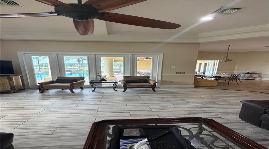 KISSIMMEE, Florida 34746, 5 Bedrooms Bedrooms, ,4 BathroomsBathrooms,Residential,For Sale,BUNKER VIEW,0,MFRO6395237