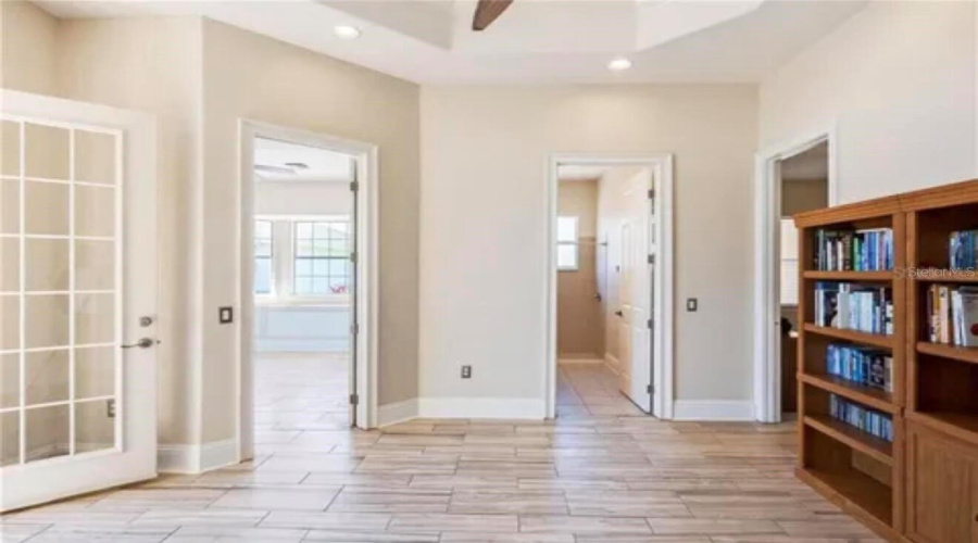 KISSIMMEE, Florida 34746, 5 Bedrooms Bedrooms, ,4 BathroomsBathrooms,Residential,For Sale,BUNKER VIEW,0,MFRO6395237